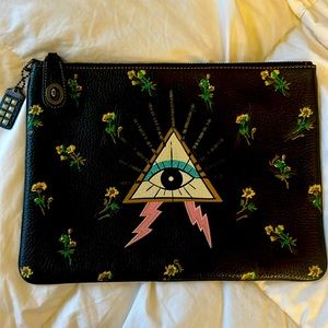 Coach 1941 Pyramid Clutch